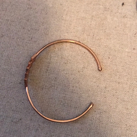 Delicate bracelet - Picture 3 of 3